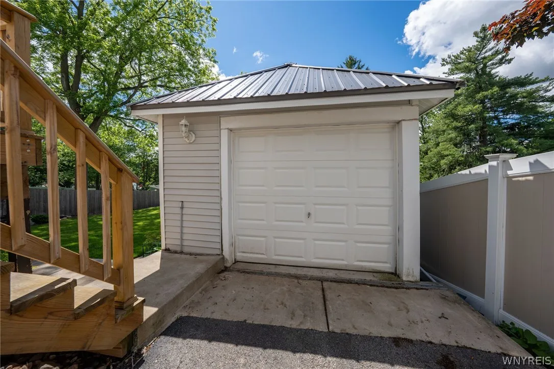 487 Main Street, West Seneca, New York 14224, West Seneca, New York 14224, 5 Bedrooms Bedrooms, 11 Rooms Rooms,2 BathroomsBathrooms,Residential,For Sale,487 Main Street, West Seneca, New York 14224,0,B1685355