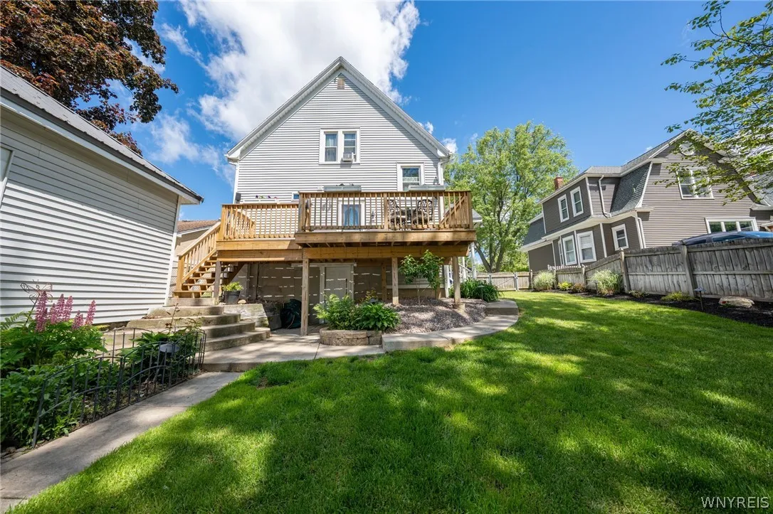 487 Main Street, West Seneca, New York 14224, West Seneca, New York 14224, 5 Bedrooms Bedrooms, 11 Rooms Rooms,2 BathroomsBathrooms,Residential,For Sale,487 Main Street, West Seneca, New York 14224,0,B1685355
