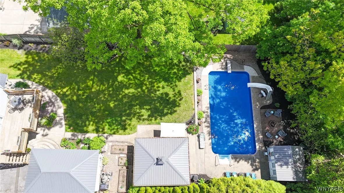 487 Main Street, West Seneca, New York 14224, West Seneca, New York 14224, 5 Bedrooms Bedrooms, 11 Rooms Rooms,2 BathroomsBathrooms,Residential,For Sale,487 Main Street, West Seneca, New York 14224,0,B1685355