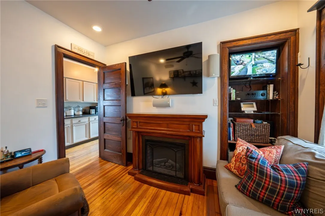 487 Main Street, West Seneca, New York 14224, West Seneca, New York 14224, 5 Bedrooms Bedrooms, 11 Rooms Rooms,2 BathroomsBathrooms,Residential,For Sale,487 Main Street, West Seneca, New York 14224,0,B1685355