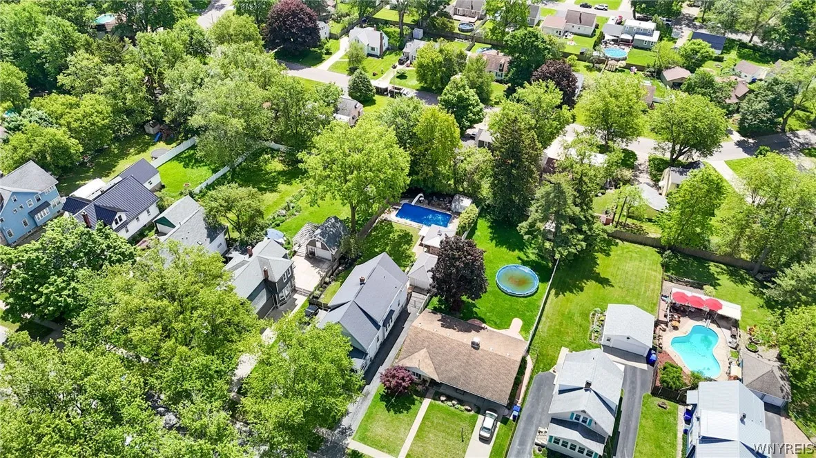 487 Main Street, West Seneca, New York 14224, West Seneca, New York 14224, 5 Bedrooms Bedrooms, 11 Rooms Rooms,2 BathroomsBathrooms,Residential,For Sale,487 Main Street, West Seneca, New York 14224,0,B1685355