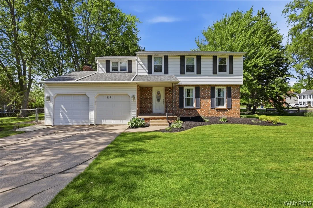 227 North Lane, Grand Island, New York 14072, Grand Island, New York 14072, 4 Bedroom Bedrooms, 10 Room Rooms,1 BathroomBathrooms,Residential,Closed,227 North Lane, Grand Island, New York 14072,0,B1685383