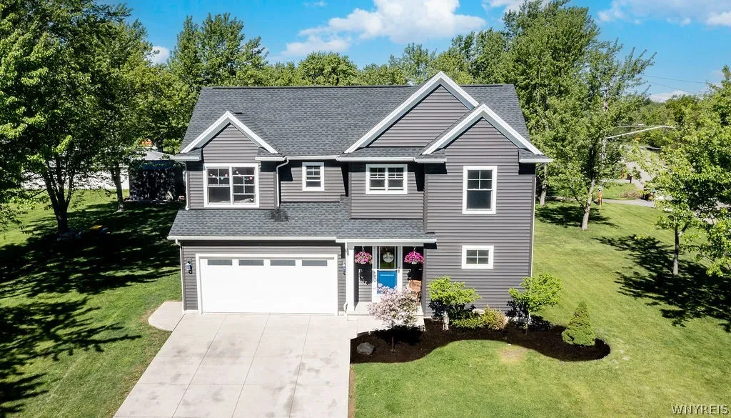 35 Lakewood Drive, Orchard Park, New York 14127, Orchard Park, New York 14127, 4 Bedrooms Bedrooms, 7 Rooms Rooms,2 BathroomsBathrooms,Residential,For Sale,35 Lakewood Drive, Orchard Park, New York 14127,0,B1677504