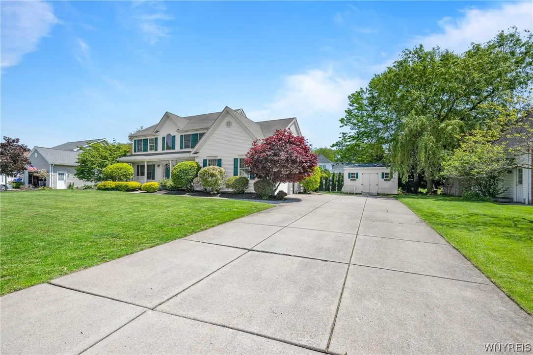 4169 Foxwood Lane, Clarence, New York 14221, Clarence, New York 14221, 4 Bedrooms Bedrooms, 10 Rooms Rooms,2 BathroomsBathrooms,Residential,For Sale,4169 Foxwood Lane, Clarence, New York 14221,0,B1684578