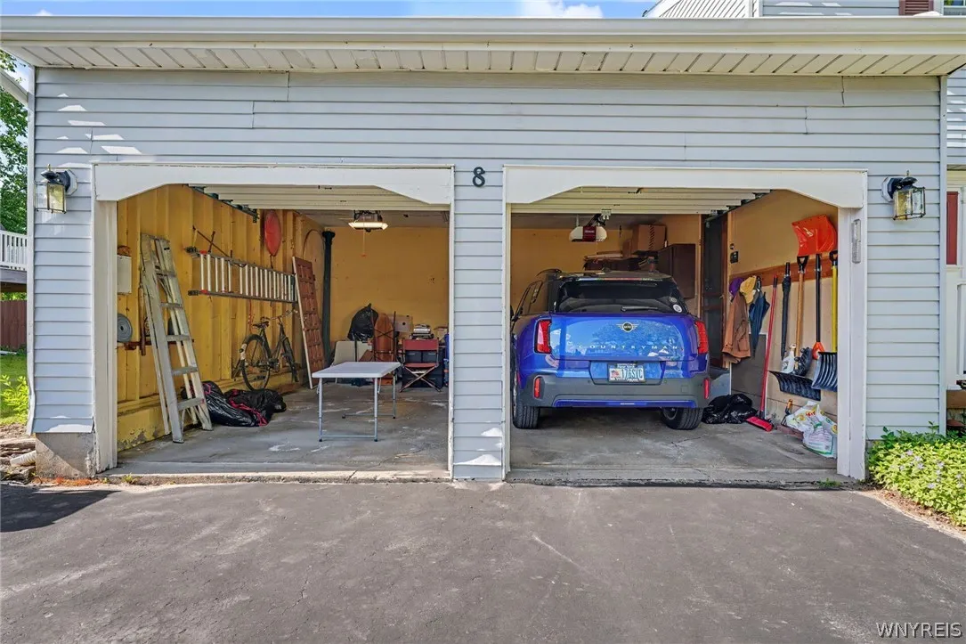 8 Vermont Place, West Seneca, New York 14224, West Seneca, New York 14224, 3 Bedrooms Bedrooms, 6 Rooms Rooms,1 BathroomBathrooms,Residential,For Sale,8 Vermont Place, West Seneca, New York 14224,0,B1683016