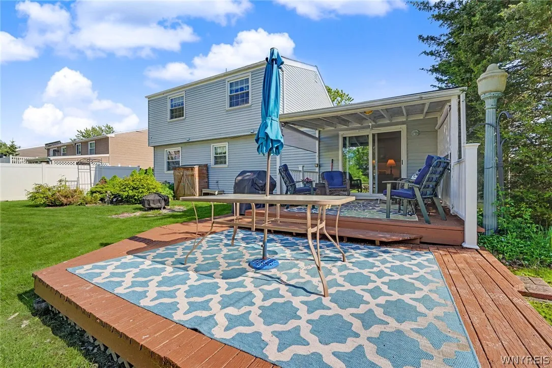 8 Vermont Place, West Seneca, New York 14224, West Seneca, New York 14224, 3 Bedrooms Bedrooms, 6 Rooms Rooms,1 BathroomBathrooms,Residential,For Sale,8 Vermont Place, West Seneca, New York 14224,0,B1683016