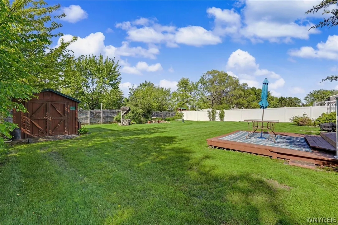8 Vermont Place, West Seneca, New York 14224, West Seneca, New York 14224, 3 Bedrooms Bedrooms, 6 Rooms Rooms,1 BathroomBathrooms,Residential,For Sale,8 Vermont Place, West Seneca, New York 14224,0,B1683016