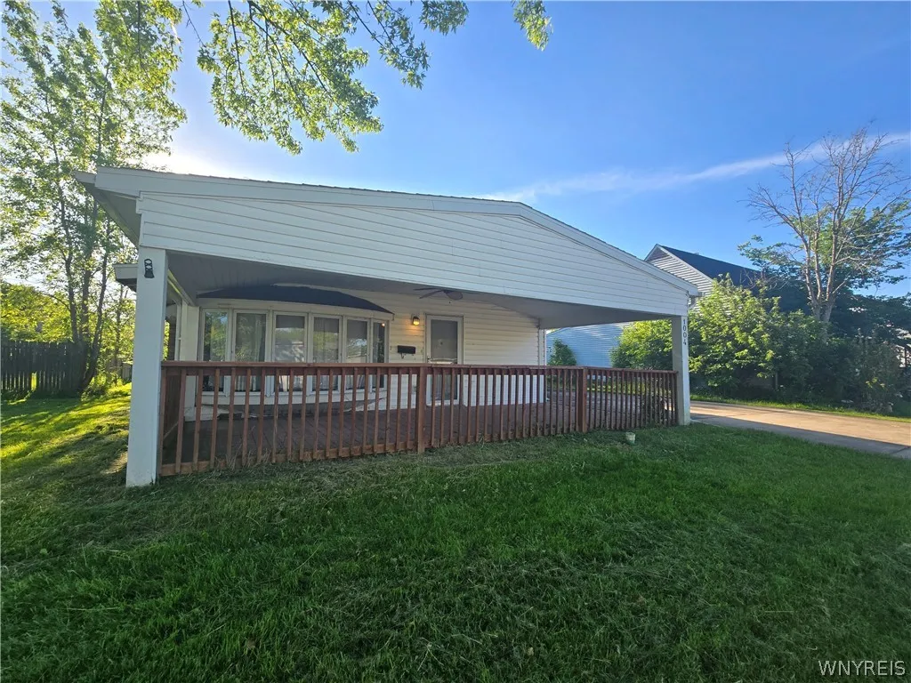 1004 Enola Road, Grand Island, New York 14072, Grand Island, New York 14072, 3 Bedroom Bedrooms, 5 Room Rooms,1 BathroomBathrooms,Residential,Closed,1004 Enola Road, Grand Island, New York 14072,0,B1685847