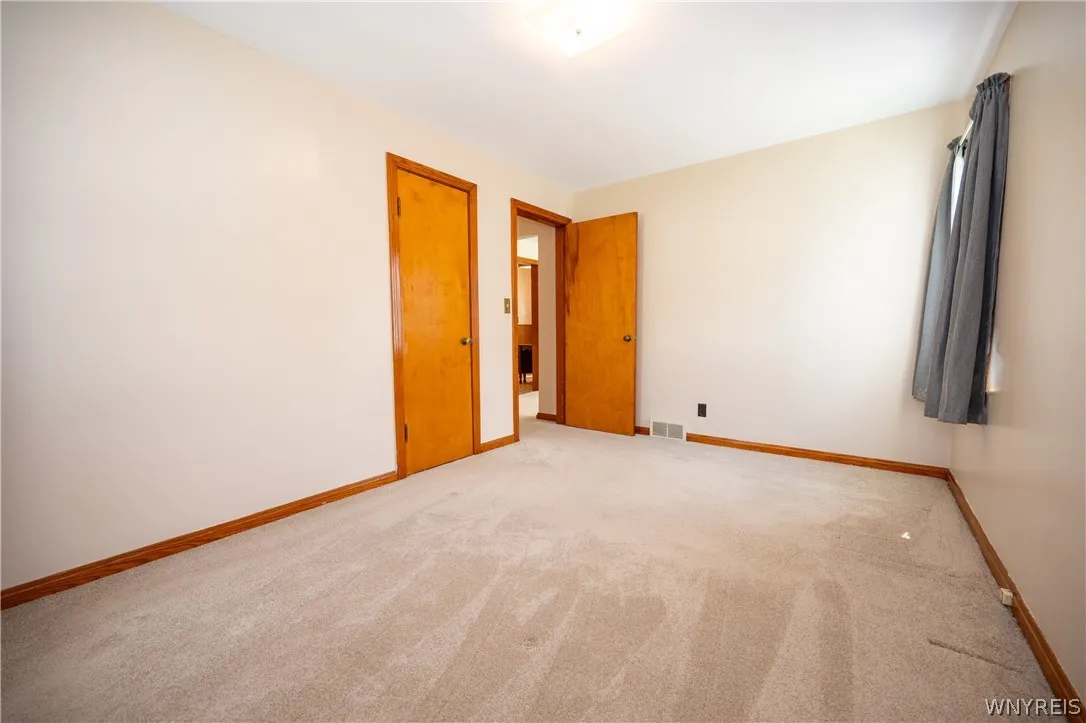 44 Warren Avenue, West Seneca, New York 14224, West Seneca, New York 14224, 4 Bedrooms Bedrooms, 7 Rooms Rooms,1 BathroomBathrooms,Residential,For Sale,44 Warren Avenue, West Seneca, New York 14224,0,B1685312