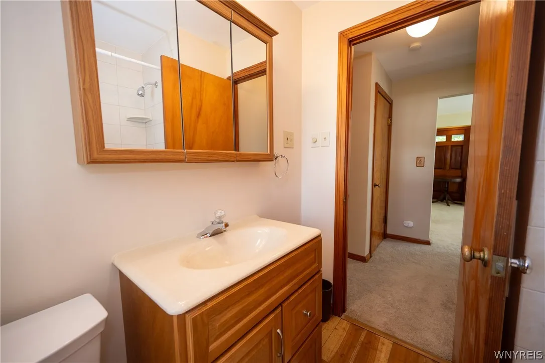 44 Warren Avenue, West Seneca, New York 14224, West Seneca, New York 14224, 4 Bedrooms Bedrooms, 7 Rooms Rooms,1 BathroomBathrooms,Residential,For Sale,44 Warren Avenue, West Seneca, New York 14224,0,B1685312