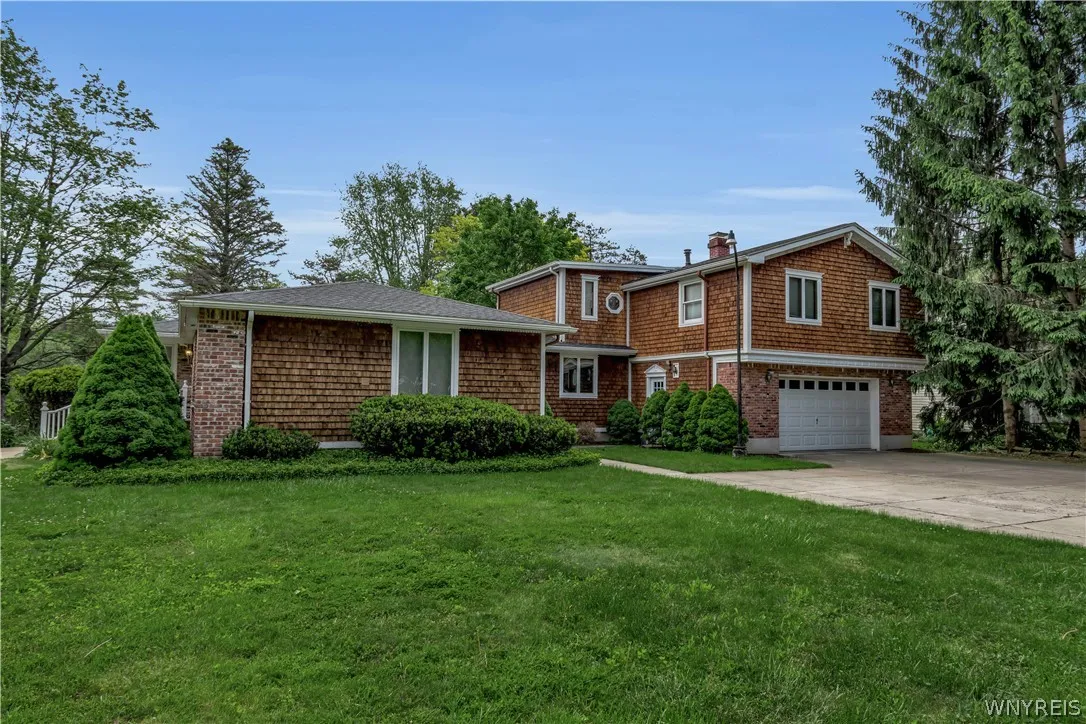8165 Miles Road, Clarence, New York 14051, Clarence, New York 14051, 5 Bedrooms Bedrooms, 10 Rooms Rooms,5 BathroomsBathrooms,Residential,For Sale,8165 Miles Road, Clarence, New York 14051,0,B1686265
