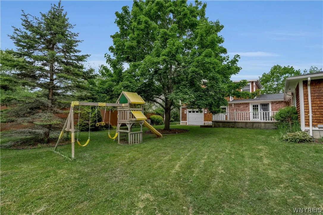 8165 Miles Road, Clarence, New York 14051, Clarence, New York 14051, 5 Bedrooms Bedrooms, 10 Rooms Rooms,5 BathroomsBathrooms,Residential,For Sale,8165 Miles Road, Clarence, New York 14051,0,B1686265