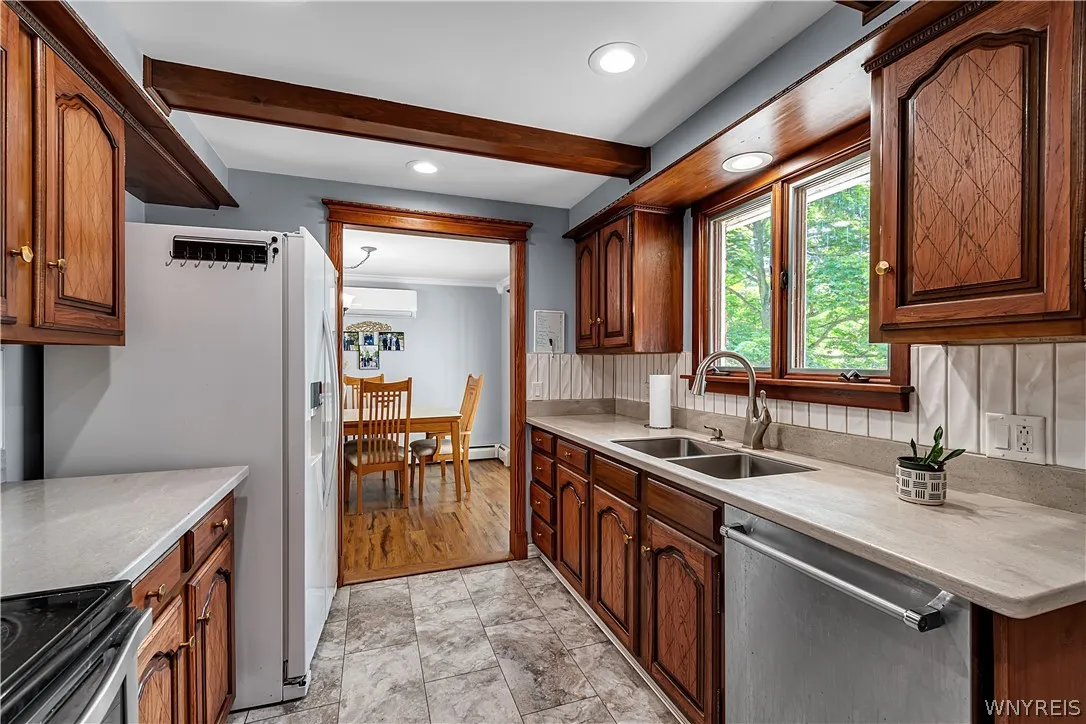 8165 Miles Road, Clarence, New York 14051, Clarence, New York 14051, 5 Bedrooms Bedrooms, 10 Rooms Rooms,5 BathroomsBathrooms,Residential,For Sale,8165 Miles Road, Clarence, New York 14051,0,B1686265
