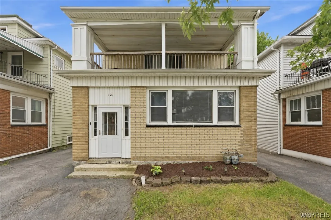121 Tacoma Avenue, Buffalo, New York 14216, Buffalo, New York 14216, 6 Bedroom Bedrooms, ,2 BathroomBathrooms,Residential,For Sale,121 Tacoma Avenue, Buffalo, New York 14216,0,B1679080