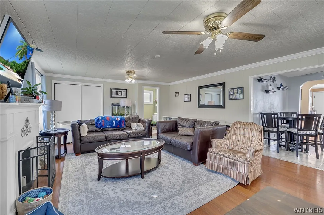 39 Leawood Drive, Tonawanda, New York 14150, Tonawanda, New York 14150, 3 Bedrooms Bedrooms, 6 Rooms Rooms,2 BathroomsBathrooms,Residential,For Sale,39 Leawood Drive, Tonawanda, New York 14150,0,B1685288