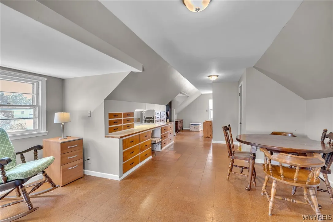 39 Leawood Drive, Tonawanda, New York 14150, Tonawanda, New York 14150, 3 Bedrooms Bedrooms, 6 Rooms Rooms,2 BathroomsBathrooms,Residential,For Sale,39 Leawood Drive, Tonawanda, New York 14150,0,B1685288