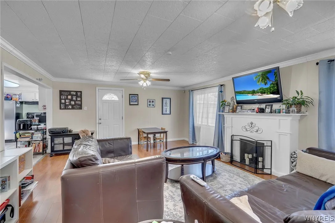 39 Leawood Drive, Tonawanda, New York 14150, Tonawanda, New York 14150, 3 Bedrooms Bedrooms, 6 Rooms Rooms,2 BathroomsBathrooms,Residential,For Sale,39 Leawood Drive, Tonawanda, New York 14150,0,B1685288