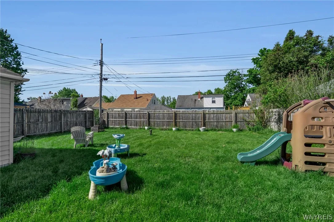 39 Leawood Drive, Tonawanda, New York 14150, Tonawanda, New York 14150, 3 Bedrooms Bedrooms, 6 Rooms Rooms,2 BathroomsBathrooms,Residential,For Sale,39 Leawood Drive, Tonawanda, New York 14150,0,B1685288