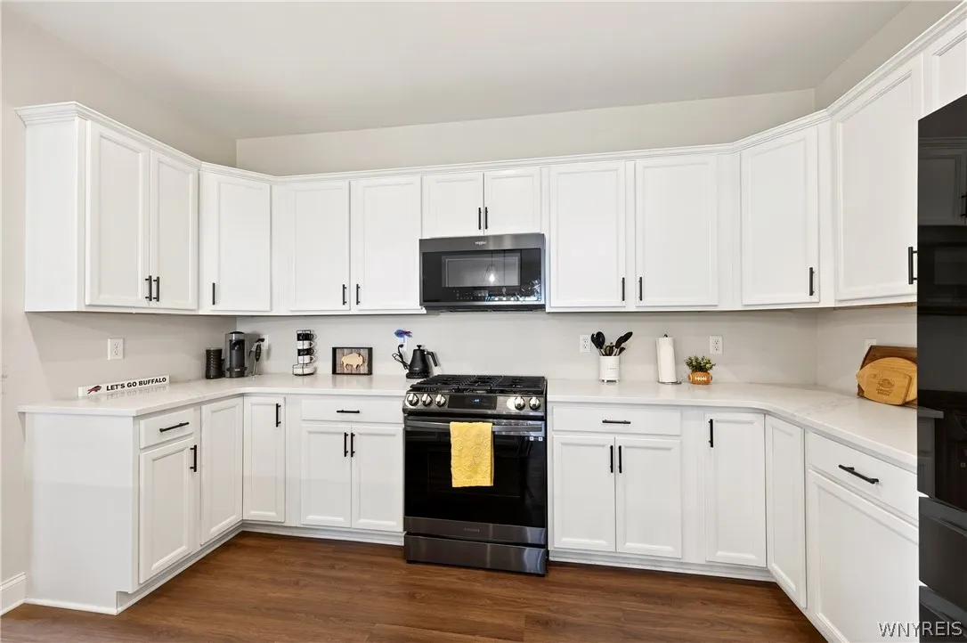 4 Wentworth Drive, Orchard Park, New York 14127, Orchard Park, New York 14127, 4 Bedrooms Bedrooms, 15 Rooms Rooms,2 BathroomsBathrooms,Residential,For Sale,4 Wentworth Drive, Orchard Park, New York 14127,0,B1686306