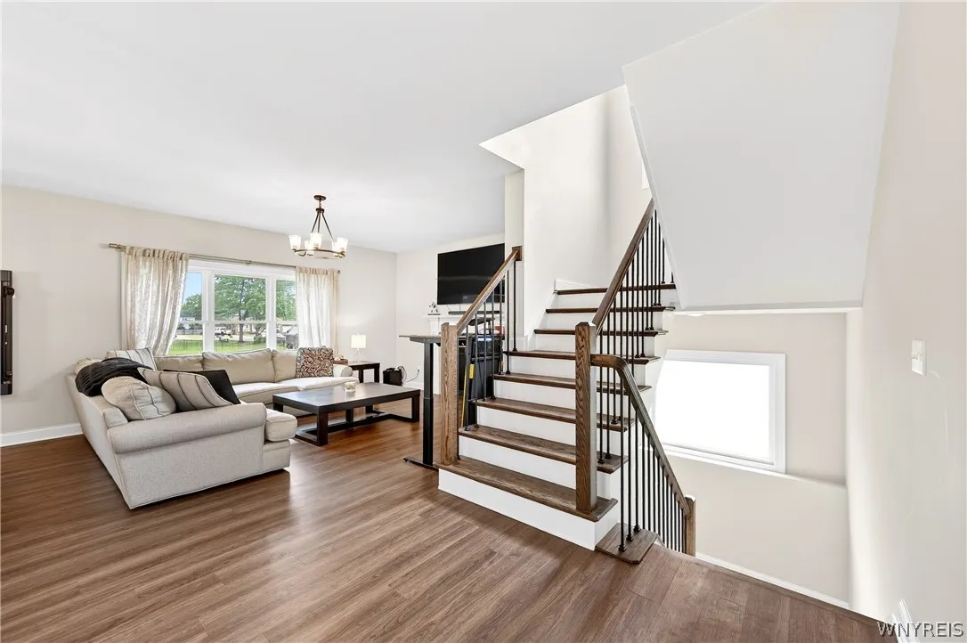 4 Wentworth Drive, Orchard Park, New York 14127, Orchard Park, New York 14127, 4 Bedrooms Bedrooms, 15 Rooms Rooms,2 BathroomsBathrooms,Residential,For Sale,4 Wentworth Drive, Orchard Park, New York 14127,0,B1686306