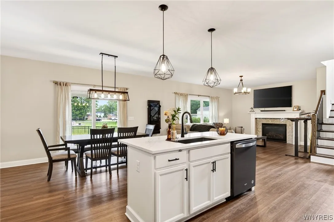 4 Wentworth Drive, Orchard Park, New York 14127, Orchard Park, New York 14127, 4 Bedrooms Bedrooms, 15 Rooms Rooms,2 BathroomsBathrooms,Residential,For Sale,4 Wentworth Drive, Orchard Park, New York 14127,0,B1686306
