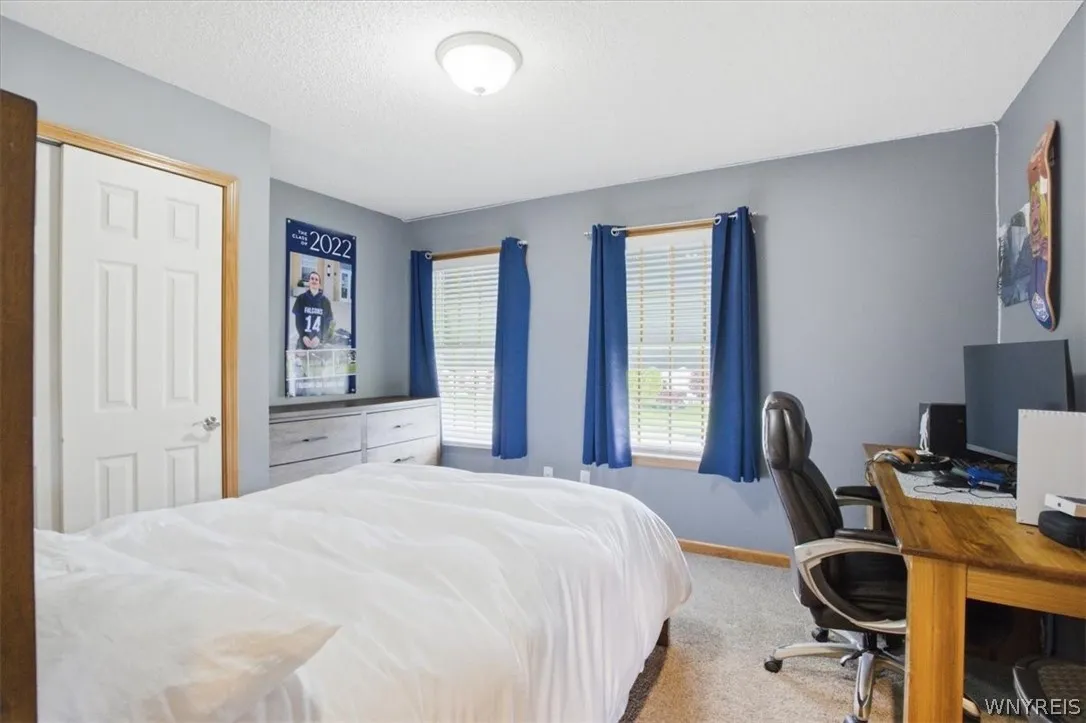 2305 Winterberry Drive, Hamburg, New York 14085, Hamburg, New York 14085, 4 Bedrooms Bedrooms, 13 Rooms Rooms,2 BathroomsBathrooms,Residential,For Sale,2305 Winterberry Drive, Hamburg, New York 14085,0,B1684645