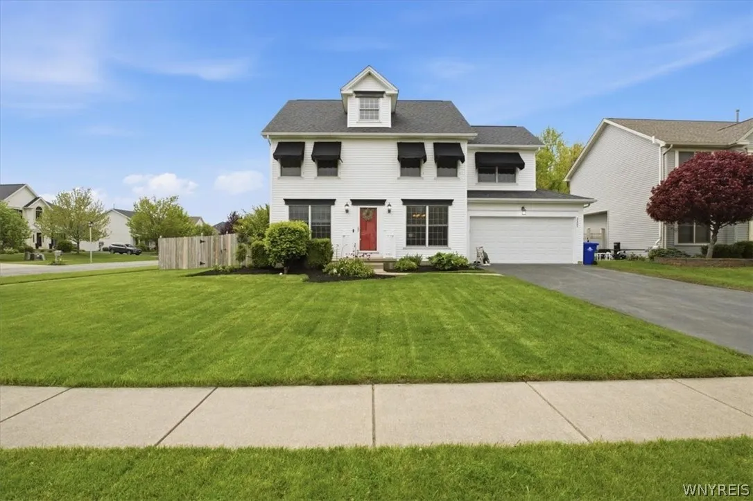 2305 Winterberry Drive, Hamburg, New York 14085, Hamburg, New York 14085, 4 Bedrooms Bedrooms, 13 Rooms Rooms,2 BathroomsBathrooms,Residential,For Sale,2305 Winterberry Drive, Hamburg, New York 14085,0,B1684645
