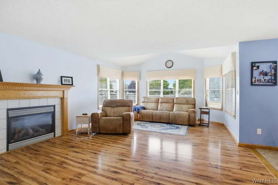 2305 Winterberry Drive, Hamburg, New York 14085, Hamburg, New York 14085, 4 Bedrooms Bedrooms, 13 Rooms Rooms,2 BathroomsBathrooms,Residential,For Sale,2305 Winterberry Drive, Hamburg, New York 14085,0,B1684645