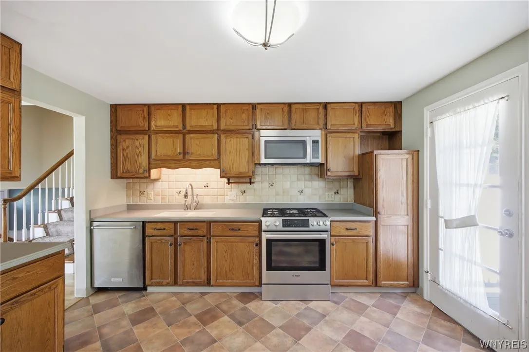 770 Ohio Avenue, North Tonawanda, New York 14120, North Tonawanda, New York 14120, 3 Bedrooms Bedrooms, 8 Rooms Rooms,1 BathroomBathrooms,Residential,For Sale,770 Ohio Avenue, North Tonawanda, New York 14120,0,B1686444