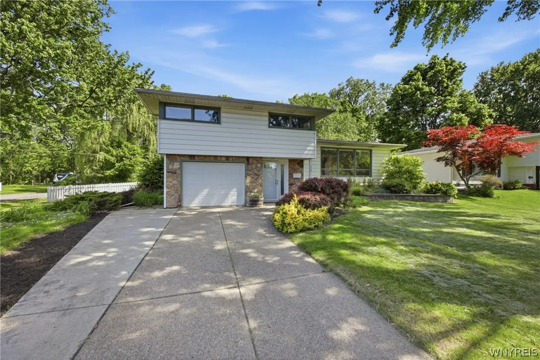 770 Ohio Avenue, North Tonawanda, New York 14120, North Tonawanda, New York 14120, 3 Bedrooms Bedrooms, 8 Rooms Rooms,1 BathroomBathrooms,Residential,For Sale,770 Ohio Avenue, North Tonawanda, New York 14120,0,B1686444