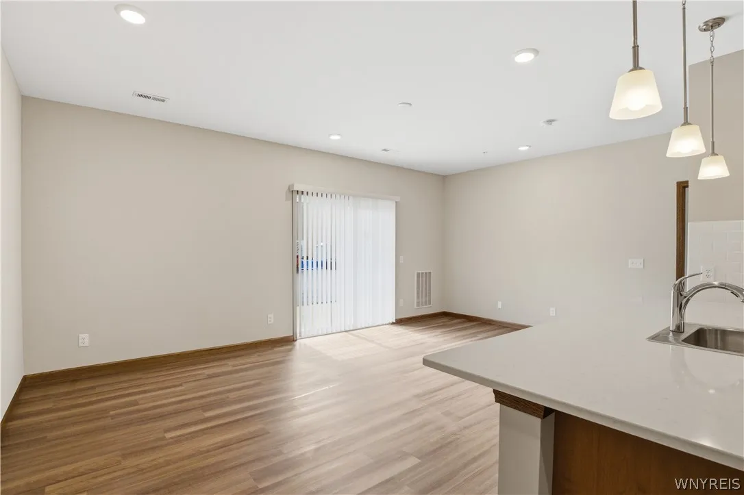 1130 Orchard Park Road, West Seneca, New York 1422, West Seneca, New York 14224, 1 Bedroom Bedrooms, 4 Rooms Rooms,1 BathroomBathrooms,Residential Lease,For Rent,1130 Orchard Park Road, West Seneca, New York 1422,0,B1686836