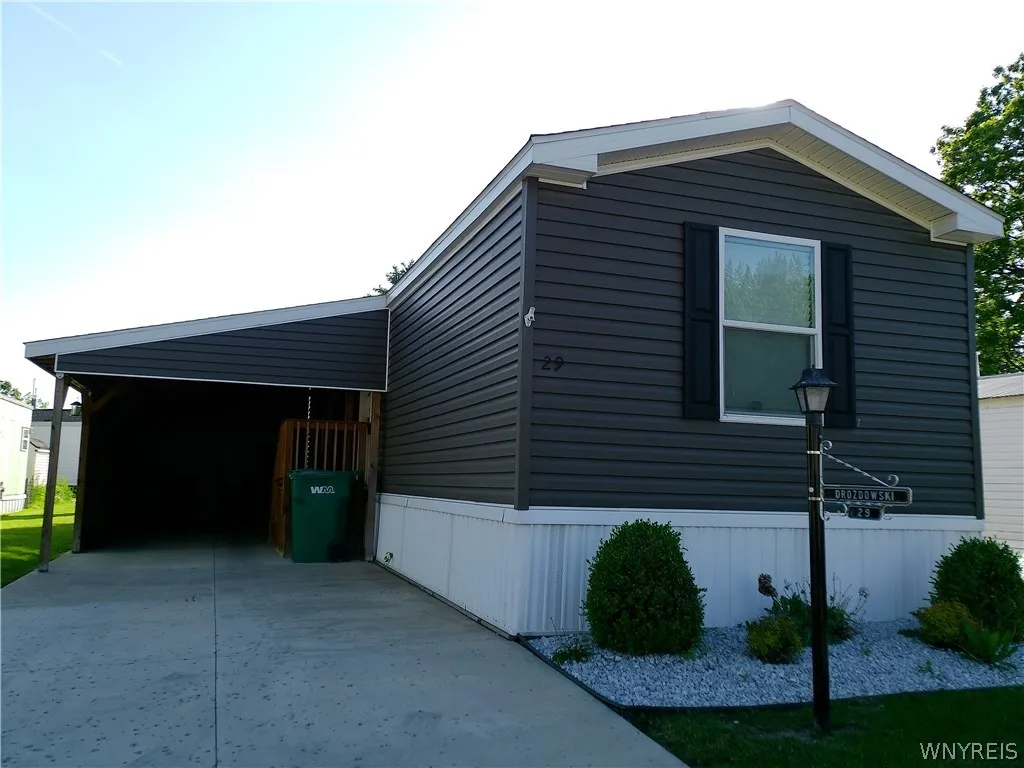 29 Xavier Road, Clarence, New York 14031, Clarence, New York 14031, 2 Bedroom Bedrooms, 5 Room Rooms,2 BathroomBathrooms,Residential,Closed,29 Xavier Road, Clarence, New York 14031,0,B1686540