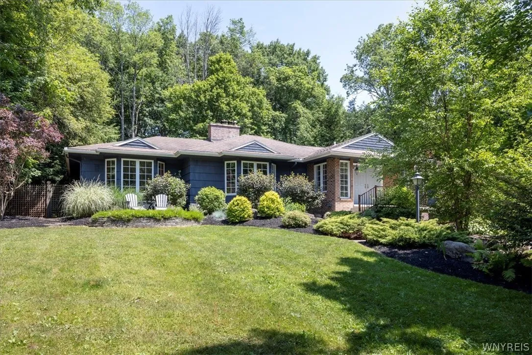 144 Hillcrest Rd, Aurora, New York 14052, Aurora, New York 14052, 4 Bedroom Bedrooms, 13 Room Rooms,3 BathroomBathrooms,Residential,Closed,144 Hillcrest Rd, Aurora, New York 14052,0,B1687121
