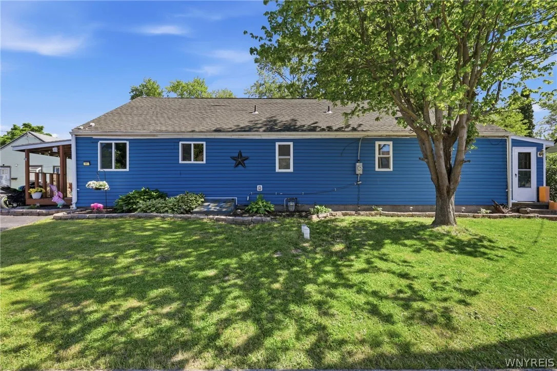 11 Thoreau Court, Tonawanda, New York 14150, Tonawanda, New York 14150, 2 Bedrooms Bedrooms, 7 Rooms Rooms,1 BathroomBathrooms,Residential,For Sale,11 Thoreau Court, Tonawanda, New York 14150,0,B1687153