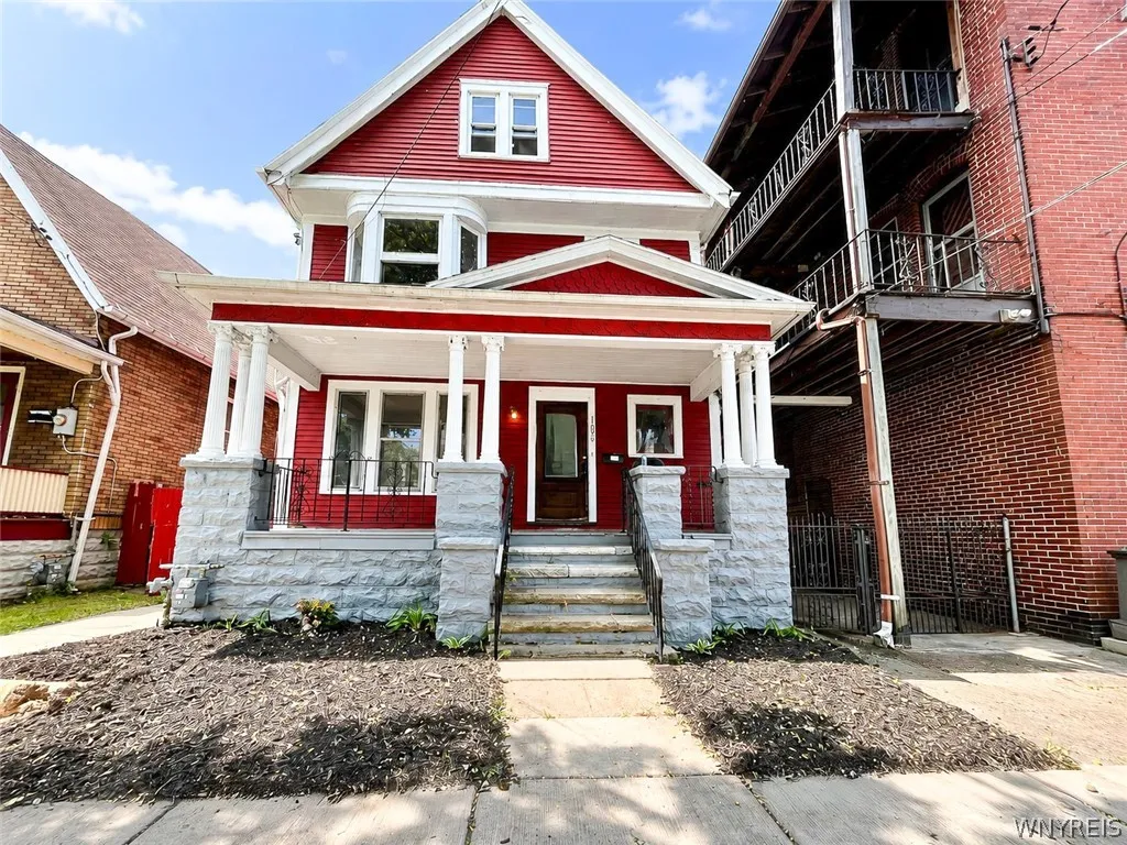 1080 West Avenue, Buffalo, New York 14213, Buffalo, New York 14213, 4 Bedroom Bedrooms, 8 Room Rooms,1 BathroomBathrooms,Residential,Closed,1080 West Avenue, Buffalo, New York 14213,0,B1686797