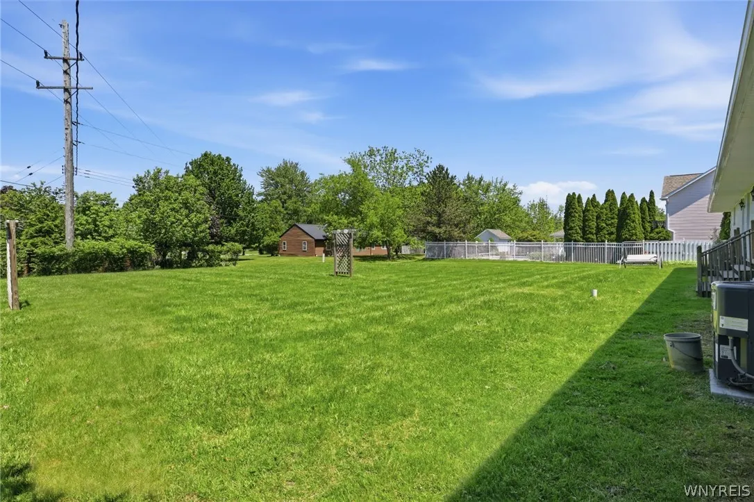 9250 Greiner Road, Clarence, New York 14031, Clarence, New York 14031, 4 Bedrooms Bedrooms, 9 Rooms Rooms,3 BathroomsBathrooms,Residential,For Sale,9250 Greiner Road, Clarence, New York 14031,0,B1685795