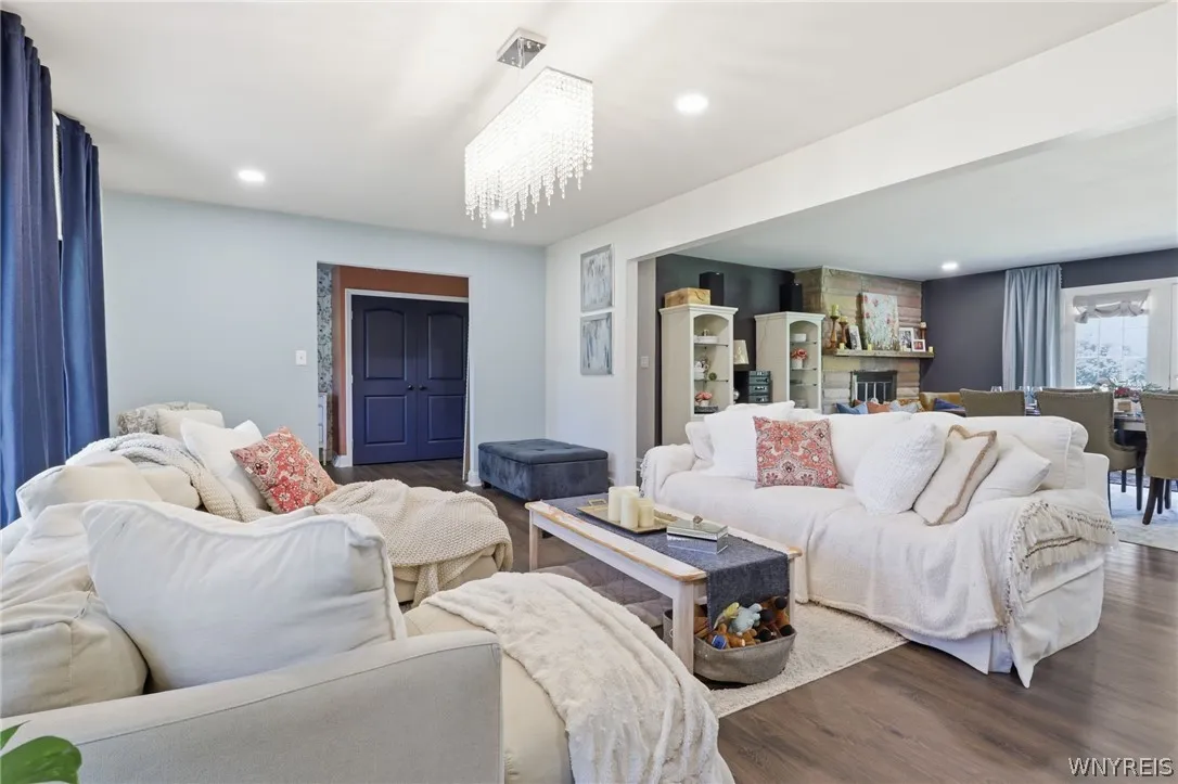 9250 Greiner Road, Clarence, New York 14031, Clarence, New York 14031, 4 Bedrooms Bedrooms, 9 Rooms Rooms,3 BathroomsBathrooms,Residential,For Sale,9250 Greiner Road, Clarence, New York 14031,0,B1685795