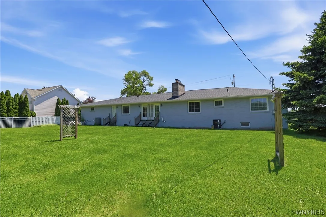 9250 Greiner Road, Clarence, New York 14031, Clarence, New York 14031, 4 Bedrooms Bedrooms, 9 Rooms Rooms,3 BathroomsBathrooms,Residential,For Sale,9250 Greiner Road, Clarence, New York 14031,0,B1685795