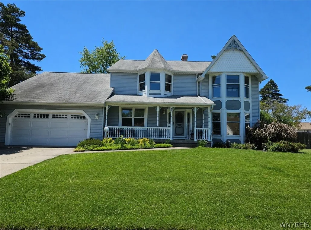 45 Cedar Ridge Drive, West Seneca, New York 14224, West Seneca, New York 14224, 4 Bedroom Bedrooms, 9 Room Rooms,3 BathroomBathrooms,Residential,Closed,45 Cedar Ridge Drive, West Seneca, New York 14224,0,B1686545