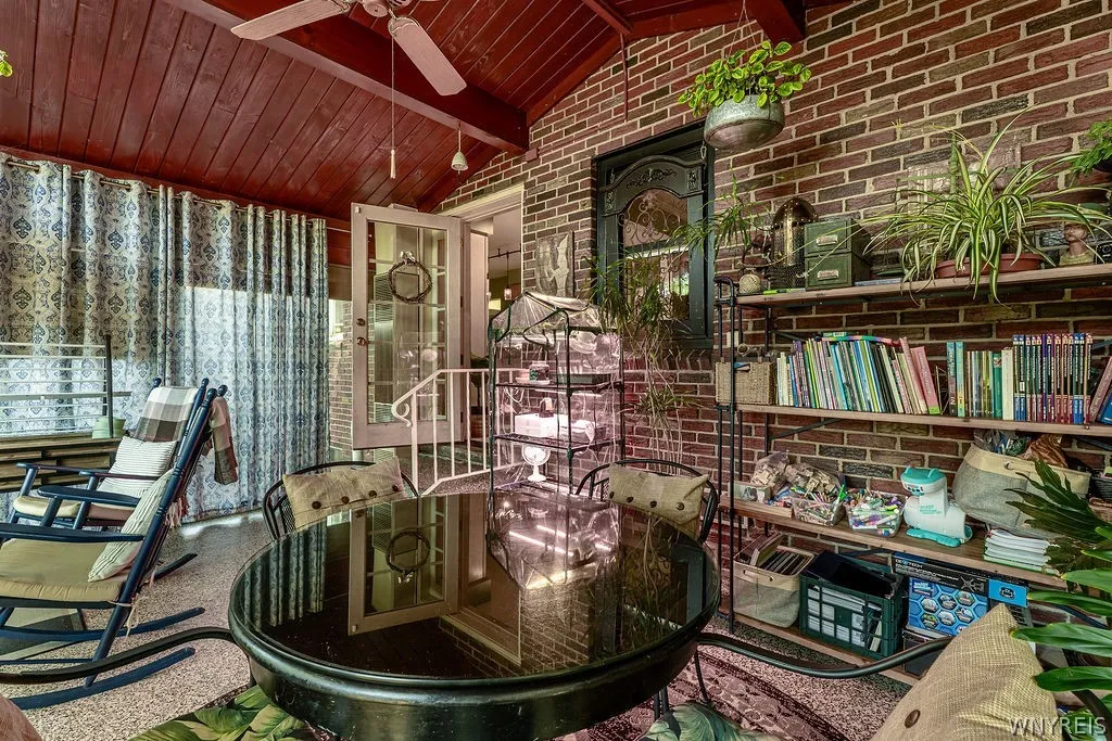 160 Kirkwood Court, West Seneca, New York 14224, West Seneca, New York 14224, 4 Bedrooms Bedrooms, 9 Rooms Rooms,2 BathroomsBathrooms,Residential,For Sale,160 Kirkwood Court, West Seneca, New York 14224,0,B1687543