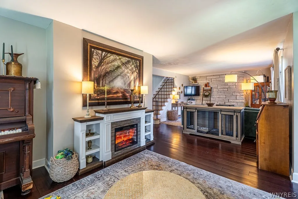 160 Kirkwood Court, West Seneca, New York 14224, West Seneca, New York 14224, 4 Bedrooms Bedrooms, 9 Rooms Rooms,2 BathroomsBathrooms,Residential,For Sale,160 Kirkwood Court, West Seneca, New York 14224,0,B1687543