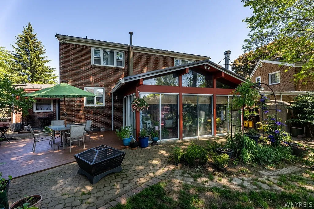 160 Kirkwood Court, West Seneca, New York 14224, West Seneca, New York 14224, 4 Bedrooms Bedrooms, 9 Rooms Rooms,2 BathroomsBathrooms,Residential,For Sale,160 Kirkwood Court, West Seneca, New York 14224,0,B1687543
