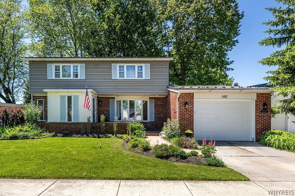 160 Kirkwood Court, West Seneca, New York 14224, West Seneca, New York 14224, 4 Bedrooms Bedrooms, 9 Rooms Rooms,2 BathroomsBathrooms,Residential,For Sale,160 Kirkwood Court, West Seneca, New York 14224,0,B1687543