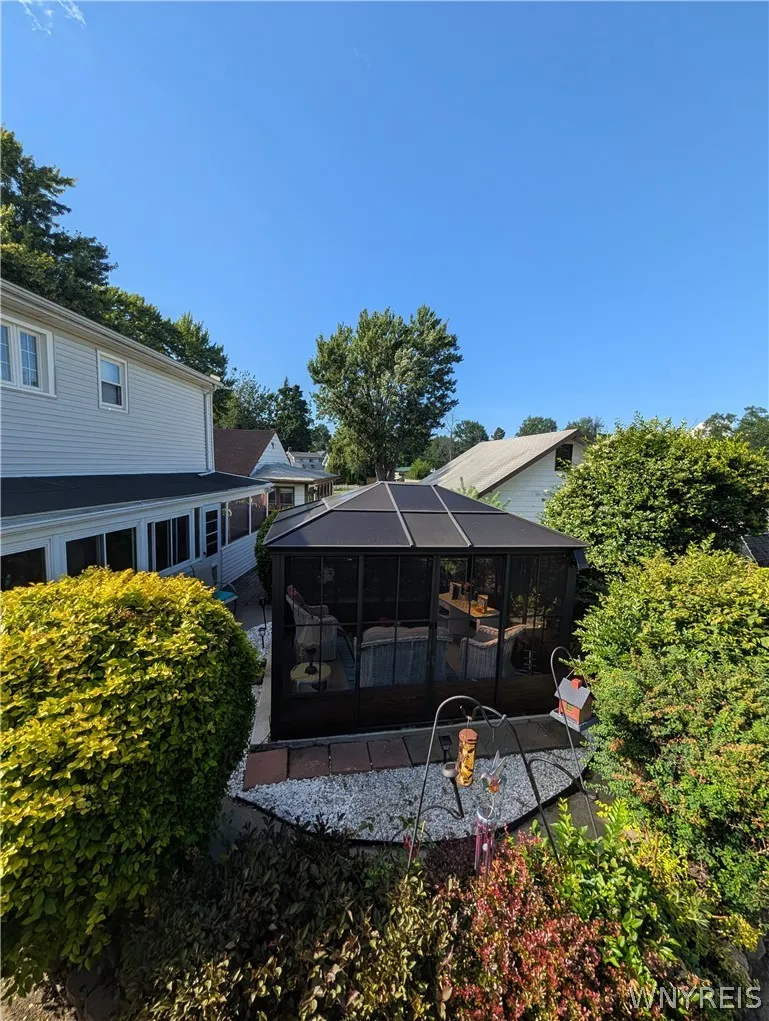 5791 Elmhurst Road, Hamburg, New York 14085, Hamburg, New York 14085, 3 Bedrooms Bedrooms, 6 Rooms Rooms,2 BathroomsBathrooms,Residential,For Sale,5791 Elmhurst Road, Hamburg, New York 14085,0,B1687861
