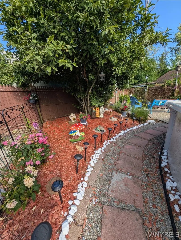 5791 Elmhurst Road, Hamburg, New York 14085, Hamburg, New York 14085, 3 Bedrooms Bedrooms, 6 Rooms Rooms,2 BathroomsBathrooms,Residential,For Sale,5791 Elmhurst Road, Hamburg, New York 14085,0,B1687861