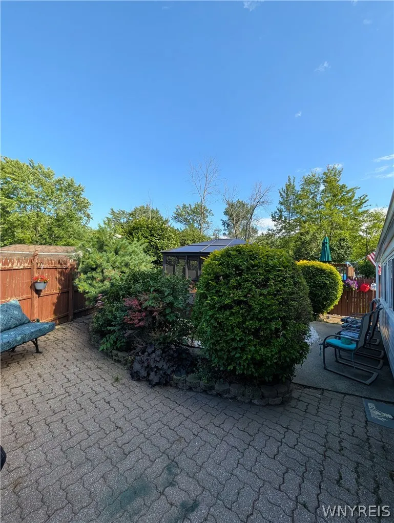 5791 Elmhurst Road, Hamburg, New York 14085, Hamburg, New York 14085, 3 Bedrooms Bedrooms, 6 Rooms Rooms,2 BathroomsBathrooms,Residential,For Sale,5791 Elmhurst Road, Hamburg, New York 14085,0,B1687861