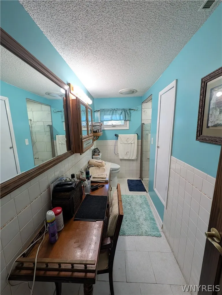5791 Elmhurst Road, Hamburg, New York 14085, Hamburg, New York 14085, 3 Bedrooms Bedrooms, 6 Rooms Rooms,2 BathroomsBathrooms,Residential,For Sale,5791 Elmhurst Road, Hamburg, New York 14085,0,B1687861