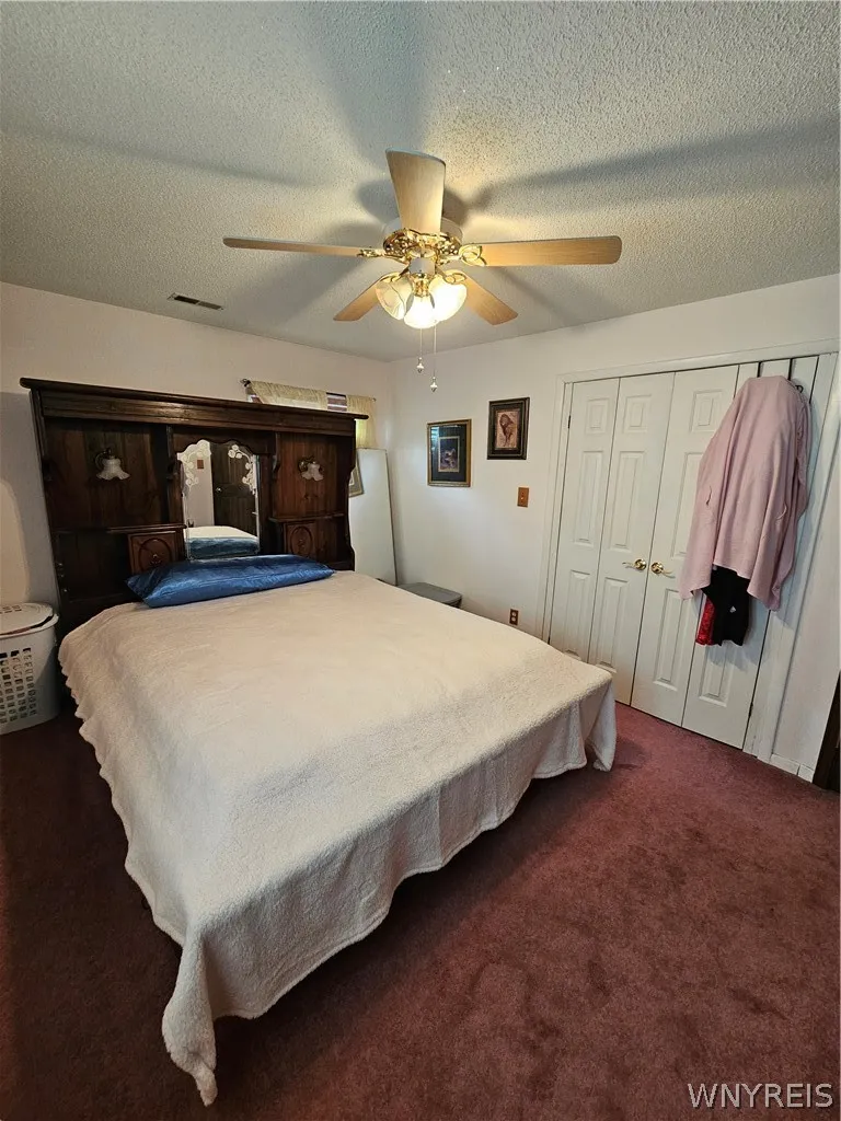 5791 Elmhurst Road, Hamburg, New York 14085, Hamburg, New York 14085, 3 Bedrooms Bedrooms, 6 Rooms Rooms,2 BathroomsBathrooms,Residential,For Sale,5791 Elmhurst Road, Hamburg, New York 14085,0,B1687861