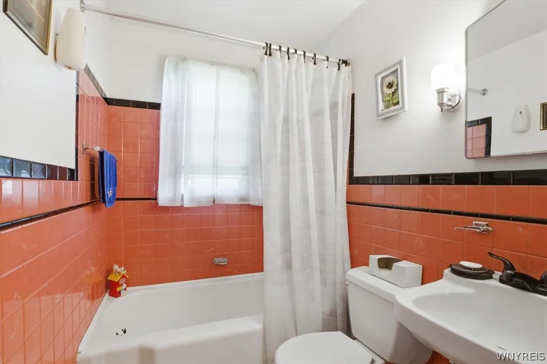 12 Tussing Lane, Tonawanda, New York 14150, Tonawanda, New York 14150, 3 Bedroom Bedrooms, 8 Room Rooms,1 BathroomBathrooms,Residential,Closed,12 Tussing Lane, Tonawanda, New York 14150,0,B1686850