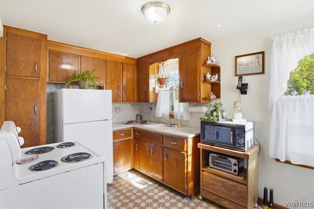 12 Tussing Lane, Tonawanda, New York 14150, Tonawanda, New York 14150, 3 Bedroom Bedrooms, 8 Room Rooms,1 BathroomBathrooms,Residential,Closed,12 Tussing Lane, Tonawanda, New York 14150,0,B1686850